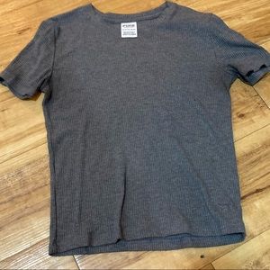 VS gray ripped crop top short sleeve